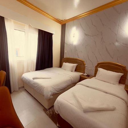 Galaxy Star Hotel Дубай Экстерьер фото