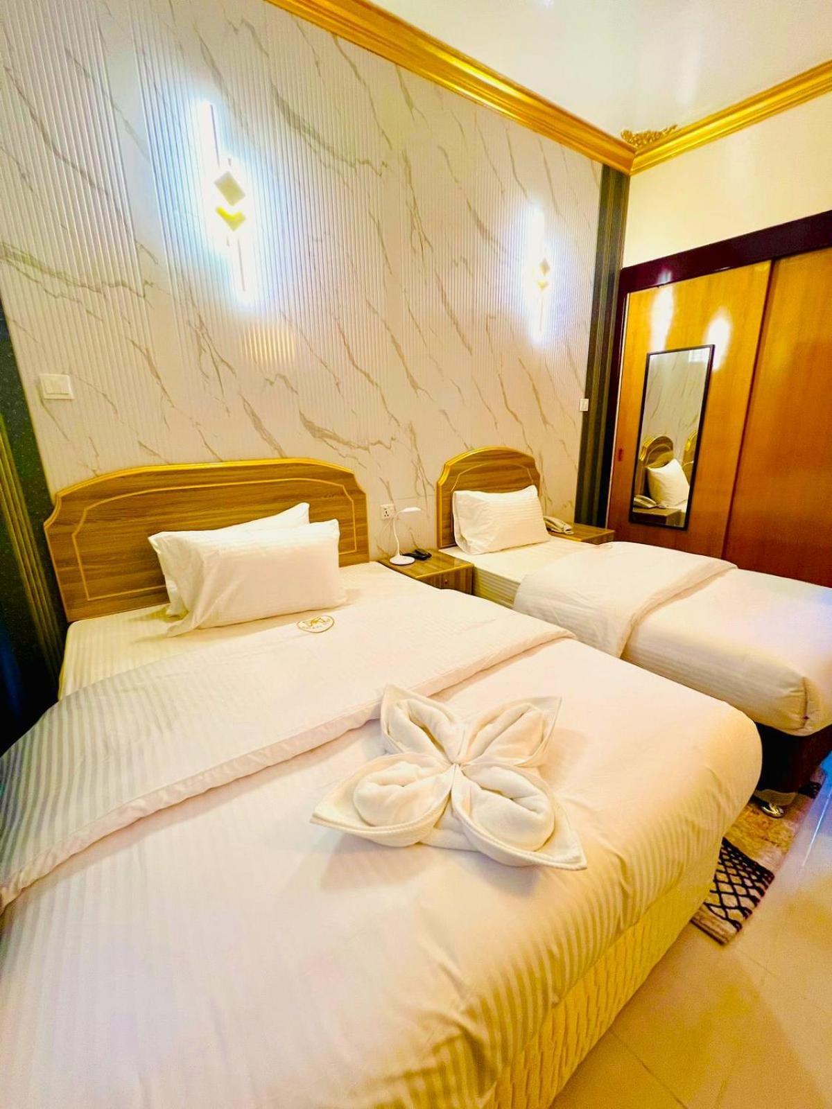 Galaxy Star Hotel Дубай Экстерьер фото