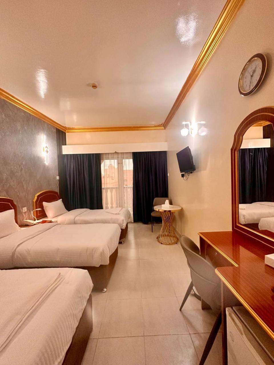 Galaxy Star Hotel Дубай Экстерьер фото