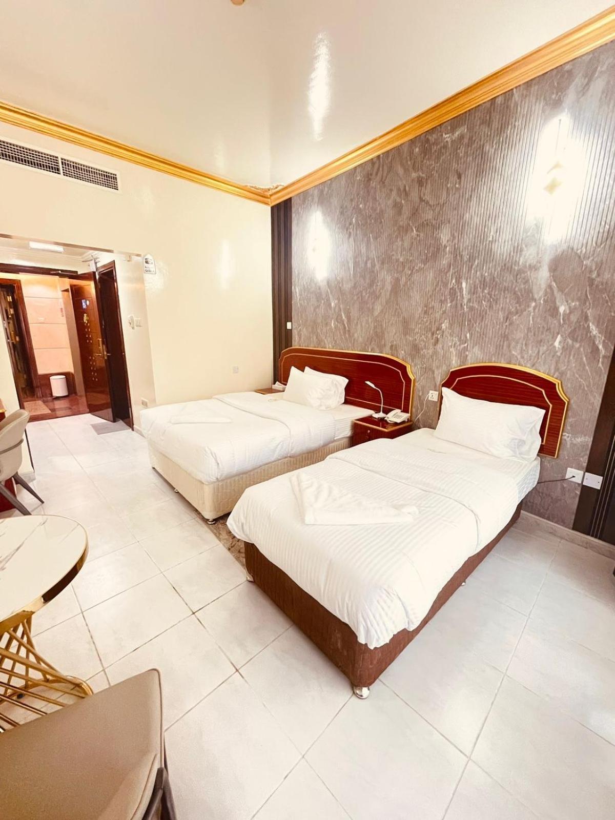 Galaxy Star Hotel Дубай Экстерьер фото